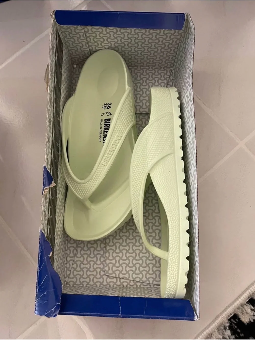 Birkenstock Gizeh EVA Thong Sandal in Light Mint
